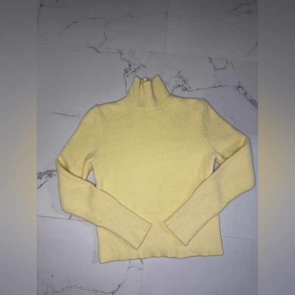 Zara Sweater Size L - Picture 2 of 6